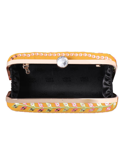 HORRA GOTA WORK PARTY CLUTCH WITH DETACHABLE CHAIN SLING